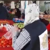 توزيع سلة خضروات على النازحين